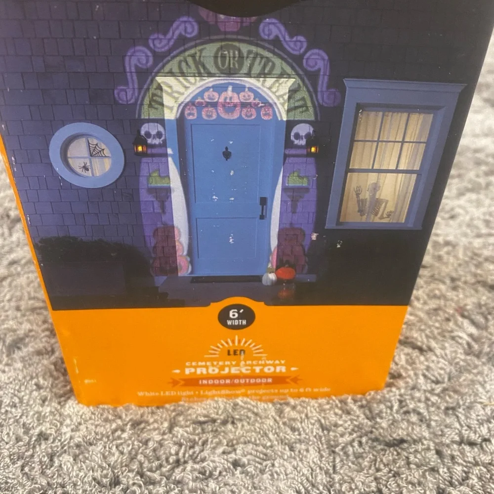 LED Cemetery Archway Halloween Projector
